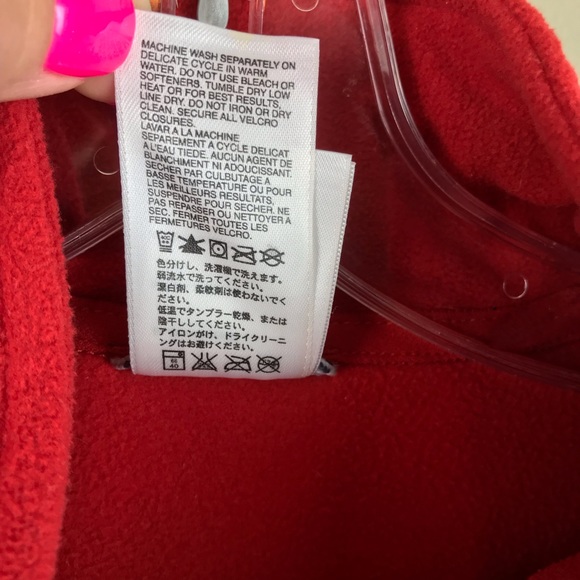 The North Face red 1/4 zip pullover fleece - Picture 7 of 7